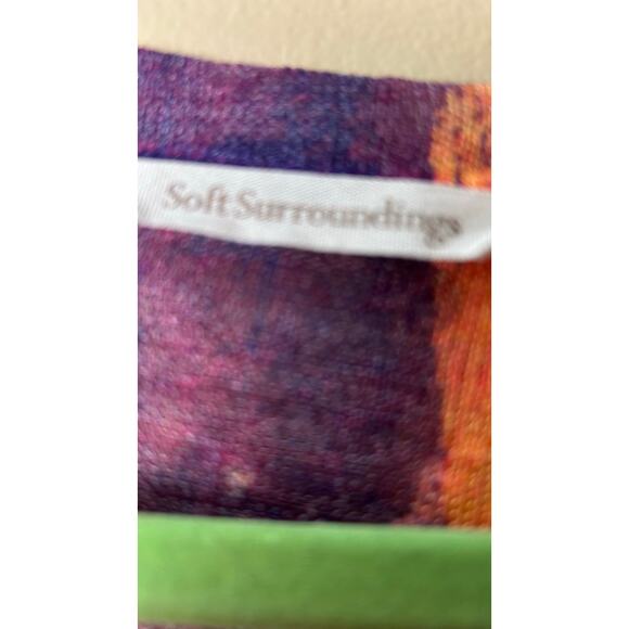 Soft Surroundings Multi Watercolor Pattern V Neck Top Size M - Picture 4 of 9